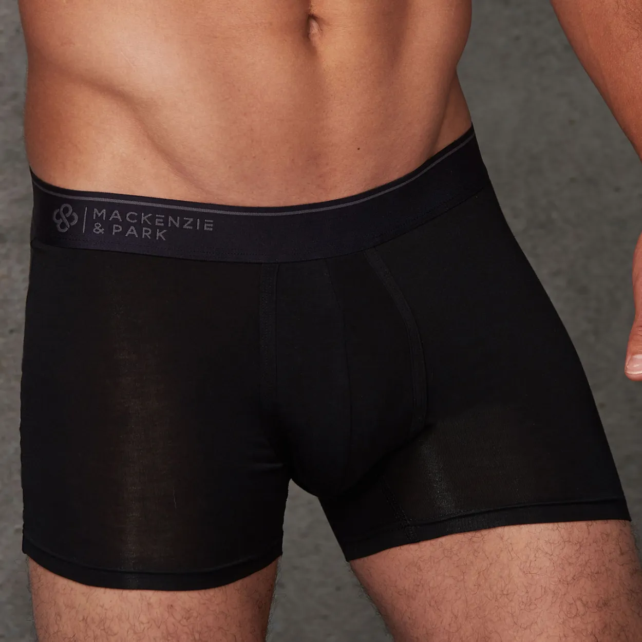 Pocket Mesh Pouch Trunk